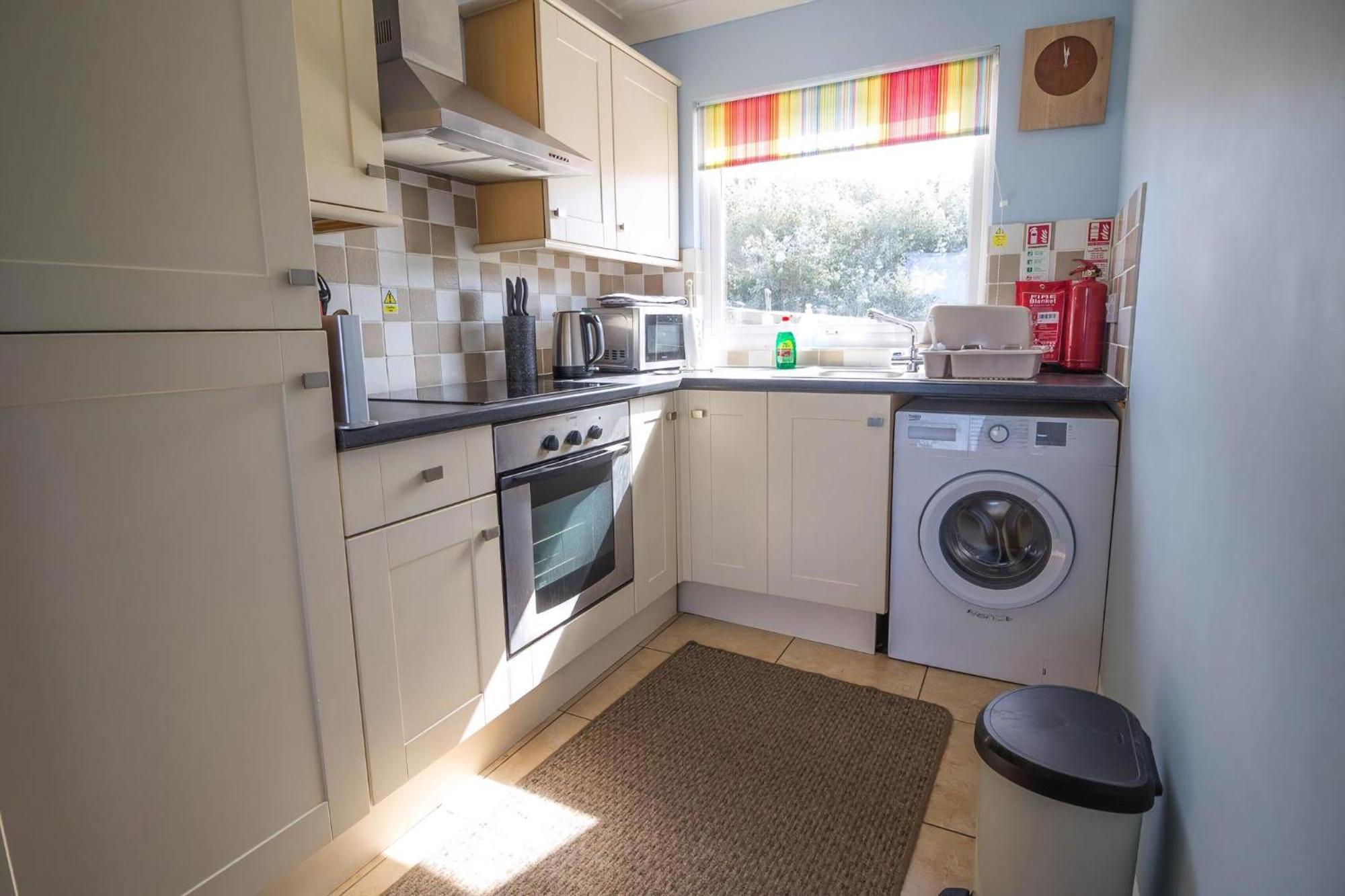 Chalet For Hire At Rainbows End Near A Beautiful Norfolk Beach Ref 31039R Bacton  Zewnętrze zdjęcie